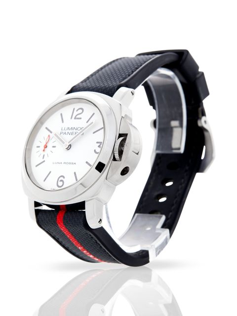 Panerai Luminor Luna Rossa PAM01342 Image 2